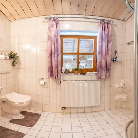 Schlossblick Апартаменты Хопферау
